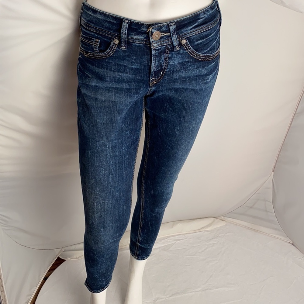 Silver Suki Skinny Crop blue denim jeans 28x25